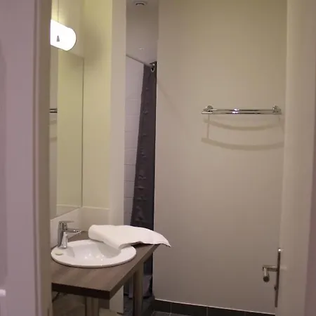 Tour Eiffel Grenelle Апартаменты *