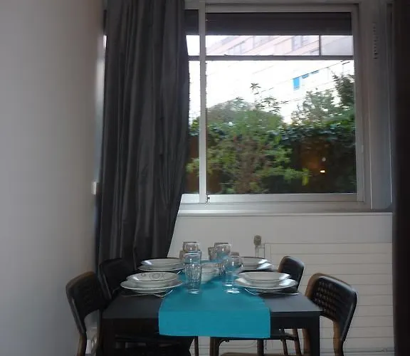 Tour Eiffel Grenelle *